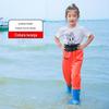 Pegue o equipamento do mar, as crianças brincam de água, roupas, vagabundagem, calças impermeáveis, jardim de infância, praia de pesca, alça, uma peça botas de chuva, calças de wading