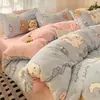 Conjunto de cama de quatro peças em veludo de leite de desenho animado, novo conjunto de cama de fleece de coral de inverno 2026, incluindo lençol de cama e capa de edredom
