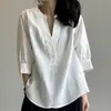 Nueva Camisa de Estilo Veraniego con un Elegante Cuello de Muñeca y un Dulce Diseño, Hecha de Material de Algodón y Lino Blanco de Nicho, Cómoda de Llevar