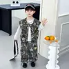 Conjunto de Tres Piezas de Chaleco Camuflado para Niños Primavera y Otoño Nuevo Estilo Coreano Traje Guapo para Niños Pequeños y Medianos Exclusivo Transfronterizo