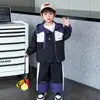 2141 Conjunto con Capucha de Otoño para Niños 2026 Nuevo Conjunto Deportivo de Dos Piezas para Niños Ropa Moderna Estilo Primavera y Otoño para Niños