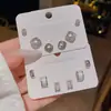 Brincos Geométricos Exquisitos com Microincrustação de Zircônia para Mulheres, Estilo de Nicho de Luxo Leve de Alta Qualidade, Conjunto Amigo das Orelhas, Brincos de Tarraxa para o Dia a Dia