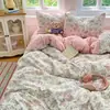 Conjunto de Cuatro Piezas de Gasa con Volantes Florales y Lazo para Niñas Transpirable Doble Capa Gasa Grado Materno e Infantil Funda de Edredón Conjunto de Tres Piezas para Dormitorio 4