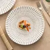 Fabricante de Platos de Cerámica Blanca Suave para Mesa, Vajilla Creativa con Relieve para Hotel, Presentación Artística de Platos, Platos Redondos Grandes