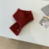 Bufanda Cruz Roja con Lana, Bufanda Corta Práctica, Alta Calidad, Sencilla, Versátil, Etiqueta Metálica, Color Sólido