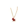 Collar Colgante de Caballo Microincrustado Borgoña para Mujer, Cadena Larga de Suéter de Lujo Ligero de Nicho Otoño e Invierno, Joyería para Apilar