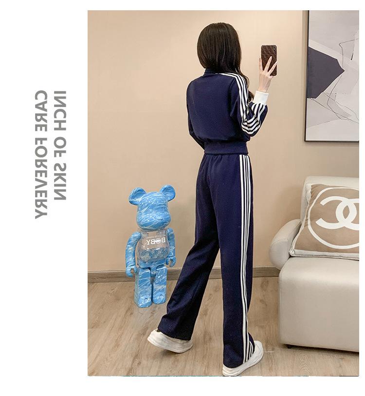 跨境淘货源分销2023秋冬季新款街头潮流减龄小个子爆款欧货网红款运动套装休闲运动气质休闲时尚流行新款秋装秋装女装时尚套装套装女装秋季套装女套装女女士运动服女装两件套套装卫衣套装休闲套装秋季套装女装时尚套装盐系休闲套装女装2023百搭设计感小众洋气欧货阿里国际站跨境采购Cross-border, shopping source, foreign trade, export, distribution 2023 fall, winter, new, street trend, explosive, European goods, network red, sportswear, leisure sports, temperament leisure, fashion popular, new autumn wear, autumn women's wear, fashion suit, women's wear, women's wear, women's wear, women's sportswear, women's two-piece, hoodie suit, casual suit, autumn suit, women's wear, Fashion suit salt department, casual suit women's dress, Ali International Station, cross-border procurement