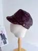 Estilo Old Money Sombrero Mate Texturizado Estilo Pareja Unisex Sombrero de Cuero PU Otoño/Invierno Sombrero de Montar Boina Sombrero Hipster Adelante