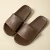 Chinelos com textura de couro Moca antiderrapantes femininos para casa interior casal banheiro chuveiro antiderrapantes anti-odor chinelos frescos masculinos