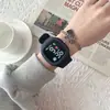 Celebridad de Internet de Douyin Más Vendido Nuevo Reloj Digital LED Innovador Estilo Preppy Ins Estudiantes Hombres y Mujeres Reloj Digital Cuadrado Pequeño