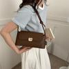 Bolsa Quadrada Pequena de Alto Padrão Feminina com Padrão de Diamante Fivela de Fecho Elegante Bolsa Feminina 2023 Nova Moda Bolsa de Ombro Transversal Bolsa Baguete Francesa