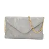 Bolsa Feminina de Envelope de Nicho Popular Fashionável de Ombro Único Transversal PU Sob o Braço Feminina Casual Simples de Grande Capacidade