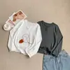 Nueva camiseta de algodón con tacto a lino, estilo otoño, manga larga, con tapeta de botones, camisa básica versátil y elegante estilo coreano, top holgado de cuello redondo