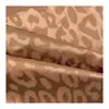 Tecido Jacquard de Cetim com Estampa de Leopardo Pequeno Tecido de Poliéster para Vestuário, Cetim para Caixa de Presente Hanfu, Fornecimento em Estoque