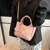 Bolso Cubo de Gran Capacidad Transfronterizo para Mujer Verano 2025 Nuevo Simple Patrón Granulado Bolso de Hombro Único Cruzado Bolso de Mano para Viaje