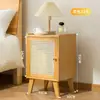 Mesita de Noche Simple Madera Maciza Pequeño Gabinete Almacenamiento Lujo Ligero Dormitorio Mesita de Noche Simple Estilo Nórdico Europeo Moderno Mini