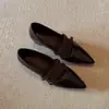 Zapatos Mary Jane Plateados Elegantes Estilo Francés 2026 para Mujer con Diseño de Hebilla Metálica, Punta Fina Versátil y Tacón Bajo