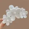 Estilo Coreano Amarillo Versátil Estrella de Mar Grande Plumeria Pinza para el Cabello Estilo Vacaciones Simple Flor Pinza de Tiburón Verano