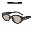 Nuevas gafas de sol polarizadas GM 2024 con montura pequeña, estilo ojo de gato, para mujer, con protección UV y transmisión en vivo en rojo.