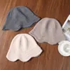 Venta al por mayor transfronteriza del fabricante, Gorro de pescador cálido de punto 100% lana pura con borde de encaje, Gorro de lana cálido de punto en stock