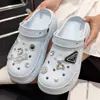 Nuevo accesorio para zapatos DIY de verano, zuecos antideslizantes de suela gruesa de EVA para mujer, duraderos, que aumentan la altura, sandalias cerradas versátiles para el hogar