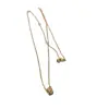 2026 Nuevo Modelo Collar Shui Bing Yue Oro V Patrón de Diamante Diamante Diagonal Cuentas Pequeñas de Oro Estilo Chanel Oro Rosa 18K Tallado de Precisión CNC