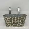 Jiajian Fabricante Fornece Vasos de Ferro com Ganchos, Vasos Decorativos com Estampa de Flores Artificiais, Baldes de Braço Suspensos e uma Coleção da Série Vintage