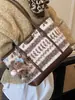 Bolsa Peluda para Mujer, Gran Capacidad, Nuevo Estilo Invierno 2025, Bolso de Mano Casual, Bolso Tote Peludo de Alto Valor para el Trabajo