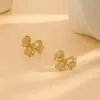 Pendientes de metal con diseño de mariposa y flor, estilo personalidad, Europa y Estados Unidos, para mujer, con sentido exagerado, textura plisada, joyería para orejas