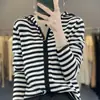 Sudadera con capucha de doble cremallera, rayas finas, diseño versátil para primavera y otoño, tejido de punto de lana de doble hebra, para mujer, marca Cross-border Ollie
