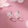 Aretes de Copo de Nieve Brillante con Diseño de Ciervo para Mujer, Diseño Único, Lujo Ligero, Gama Alta, Elegantes, Joyería Amigable con los Oídos