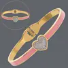 Fornecimento Exclusivo Transfronteiriço de Pulseiras Abertas Irregulares Estilo Europeu e Americano, Aço Inoxidável Galvanizado a Ouro Real 18K, Pulseiras Femininas de Luxo Leve Atacado