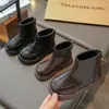 Botas para Niña 2026 Otoño/Invierno Nuevas Botas Martin Infantiles con Forro de Felpa, Botines Estilo Coreano de Princesa para Niños Mayores