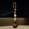 Calabaza de Sándalo Rojo con Incrustaciones de Plata, Colgante de Calabaza Doble Felicidad, Incrustado con Adorno de Llavero de Paz y Alegría, Personalizable