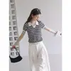 Top de punto para mujer de verano, manga corta, cuello a rayas de color contrastante, estilo francés retro, ligero, con caída, casual, corte holgado