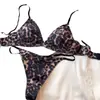 Suprimento de Comércio Exterior Europeu e Americano Francês Sexy Cetim Triângulo Copo Lingerie Fina Sem Fio Confortável Conjunto de Sutiã Calcinha T