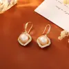 Pendientes de Perla Rosa de Moda y Exquisitos con Circonitas Micro-Pavimentadas, de Alta Gama, Ganchos para Oreja Dulces y Elegantes, Pendientes de Estilo Hada Suave