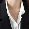 Colar Ins Minimalista Estilo Coreano Coração de Madrepérola Branco Aço Titânio para Mulheres, Acessório Exquisito em Forma de Coração, Corrente Versátil de Clavícula de Nicho
