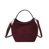 Bolsa de camurça estilo balde com design de nicho coreano para mulheres, nova coleção outono/inverno 2026, bolsa de ombro/transversal de alta qualidade