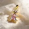 Colgante de oso de circón color oro real con baño de cobre, colgante de collar personalizado, accesorios para joyería DIY, venta al por mayor desde el fabricante