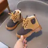 Botas de Nieve Nuevas de Invierno 2026 para Niños, Botines Cortos Cálidos con Forro de Felpa, Botas de Algodón para Niños, Botas Martin de Moda con Bloques de Color para Niñas
