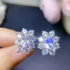 Aretes de Piedra Lunar Natural Enviados con Partículas de Luz de Luna Azul de Alta Calidad con Fuerte Luz Azul Plata 925 Incrustación de Precisión 5*7mm