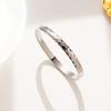 Pulsera de Aliento de Bebé con Rombo Simple Estilo Ins Europeo y Americano 2023 para Mujer Joyería de Acero de Titanio Oro de 18K Que No Se Desvanece para Parejas