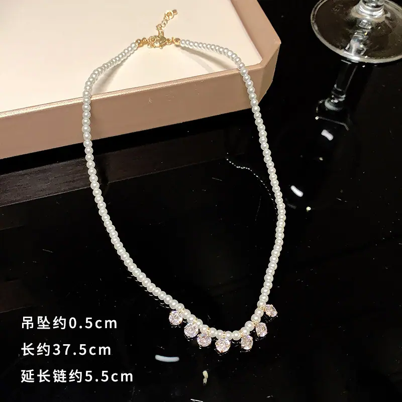 HM0741金七颗锆石项链
