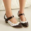 Zapatos de Salón Brogue para Mujer con Punta Fina, Tacón de Grano de Madera, Tacón de Gatito, Diseño Floral Calado, Punta Fina, Correa Única, Tacones Altos de Estilo Británico Retro