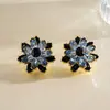 Pendientes Florales de Color Contrastante con Tachuelas de Diamante Retro Europeos y Americanos, Pendientes Exquisitos de Lujo Ligero Transfronterizos, Pendientes de Nicho de Gama Alta para Mujer
