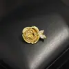 Broche Exquisito de Flor de Rosa Francesa de Color Sólido para Mujeres Lujo Ligero Simple Alto Nivel Sentido del Diseño Moda Accesorio Decorativo para Traje