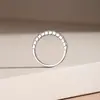 Anillo apilable de plata de ley S925 para TikTok Live con incrustación de diamantes de semicírculo, 2 mm, 13 diamantes pequeños en fila
