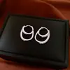 Brincos Pendentes Assimétricos de Cruz com Zircônia Europeus e Americanos, Luxo Leve, Alta Qualidade, Brincos Personalizados, Acessórios de Orelha da Moda Tendência para Mulheres