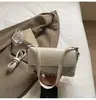 Bolso Cuadrado Pequeño de Cadena de Gama Alta Nuevo 2025 con Diseño de Nicho, Bolso Baguette Versátil y Sencillo para Llevar Debajo del Brazo, Bolso Cruzado de Hombro Único